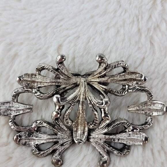 1920's Silver Tone Metal Bow Tie Shoe Clip - Picture 4 of 6